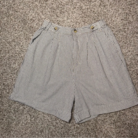White Stag Black and White Checkered Shorts‎ - Picture 2 of 10